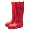 Botas de Lluvia de Caña Alta Transfronterizas para Mujer, Suela Gruesa, Cómodas, Antideslizantes, Estilo Europeo y Americano para Exterior, Zapatos de Agua Versátiles, Zapatos Antideslizantes para Lavar el Coche para Mujer