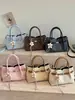 Bolsa Quadrada Pequena Casual da Moda 2026 Verão Nova Bolsa de Ombro com Textura Vintage Bolsa de Mão Lisa Elegante de Alto Valor