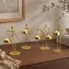 Adorno de Candelabro de Hierro Forjado Estilo Europeo Decoración Creativa para Sala de Estar Portavelas Prop para Cena Romántica a la Luz de Velas en Restaurante
