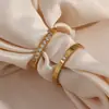 Moda Ins Europea y Americana Lujo Accesible Elegante Joyería de Anillo Acero Inoxidable Chapado en Oro de 18K Circonita Anillo Delgado de Círculo
