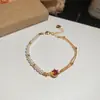 Pulseira de Rede Azul Dourada com Flor de Vidro Pérola Zircônia Brilhante Pulseira Elegante de Luxo Leve Joia de Mão Versátil da Moda