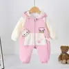 Macacão com Capuz para Bebê Menina Primavera/Outono com Aplique de Gato 3D Macacão Bloqueio de Cor Rosa e Branco Zíper Duplo Traje para Engatinhar ao Ar Livre