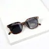 Óculos de sol personalizados Double M de novo estilo coreano, lentes oceânicas de cor clara, óculos de armação preta, óculos de sol infantis da moda