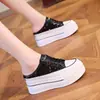 Tênis de Lona Grou de Nuca Branca Feminino Novo Estilo Baotou Meias Sapatilhas Verão Uso Externo Sapatos Femininos com Aumento de Altura Solado Grosso Bolo de Esponja Sapatos Preguiçosos