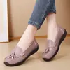 2026 Zapatos Casuales Antideslizantes Cómodos Versátiles para Mujer Zapatos Planos Mocasines Zapatos de un Solo Color Zapatos para Mamá Zapatos Formales de Moda para Mujer