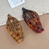Pinza grande ovalada de estilo casual, modelo nuevo para la parte trasera de la cabeza, pinza de pico de pato, pinza de garra para moño, pinza de pelo plana