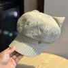 Chapéu Oitavado Fashion com Logo Pequeno Xadrez Estilo Coreano para Mulheres, Primavera e Outono, Boina Retrô que Afina o Rosto, Chapéu de Jovem Artista, Tendência