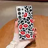Popular na Europa e América, capa magnética transparente com estampa de leopardo e batom vermelho sexy adequada para Samsung S26 Ultra capa rígida