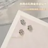 Caja de Regalo de Año Nuevo y Navidad Accesorios para Uñas Producto Terminado con Pedrería Apilada, Corazón Torcido, Alas Rectangulares, Decoraciones de Aleación con Pedrería Brillante