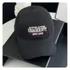 Novo Chapéu de Sol Macio para Primavera e Outono para Mulheres, Boné de Beisebol Versátil Casual com Bordado de Letras Americanas de Alta Qualidade, Estilo Masculino para Afinar o Rosto