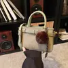 Bolso de Mano para Mujer 2026 Nuevo Modelo Nicho Súper Popular para Oficina Viaje al Trabajo Bolso de Hombro Cruzado Moderno Versátil Pequeño Cuadrado