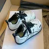 Nuevos Zapatos Casuales Blancos para Niños Otoño 2026, Zapatos Deportivos Ligeros para Niños, Tenis Versátiles de Suela Plana para Niñas