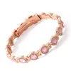 Pulsera Magnética Moda TiKToK Oro Rosa Diamante Verde Versión Grande para Mujer Incrustación de Gema Verde Diamante Pulsera de Lujo Ligero para Pareja