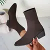 Botas de tornozelo slim fit estilo europeu e americano para tamanhos grandes 2025 para mulheres, botins de salto alto, botas únicas de malha para outono e inverno, sapatos de bico quadrado com salto grosso, botas femininas