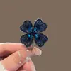 Exquisito Broche de Trébol de Cuatro Hojas de Cristal, Broche de Alta Gama Sencillo y Versátil para Mujer, Elegante Ramillete, Decoración de Ropa de Alta Gama