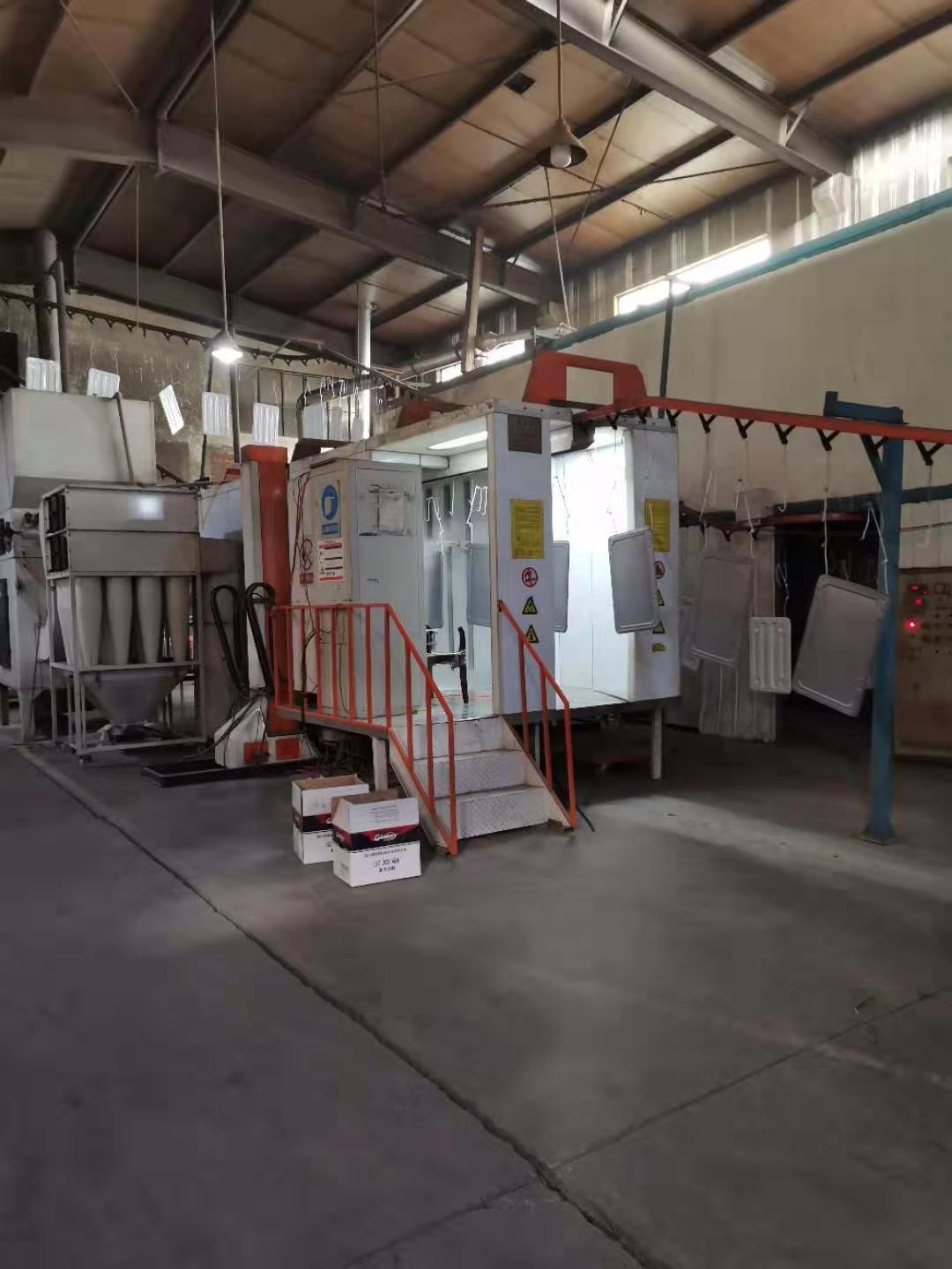 Product spraying equipment pic