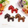 Accesorios de Marca de Moda de Alta Gama para el Año del Caballo, Regalos con Colgantes de Caballo Pequeño, Llaveros de Coche con Colgantes de Caballo Pequeño, Accesorios para Bolsos y Ropa