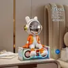 Enfeites de Astronauta em Posição Sentada com Áudio Bluetooth Decorações para Estante de Sala de TV Presentes de Inauguração de Casa