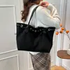 Comercio Exterior Estilo Europeo y Americano Mate Perezoso Chic de un Solo Hombro Gran Capacidad Gamuza para Viajar Bolso Tote Retro Nuevo para Mujer