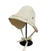 Novo Chapéu de Pescador de Aba Larga Estilo Francês para Mulheres de Verão, Design Listrado de Nicho, Emagrecimento Facial, Versátil, Chapéu de Sol Bucket com Proteção Facial