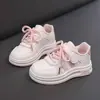 Zapatillas Antideslizantes de Moda Infantil 2025 Otoño Nuevo Estilo Zapatillas de Skate Modernas Versátiles para Bebé Casual Zapatillas que Combinan con Todo