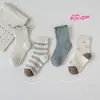 Meias Infantis para Meninas Algodão Classe A Primavera, Outono, Inverno Sem Costura Desenho Animado Meia-Calça Solta Meia de Cano Médio Princesa