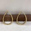 Brincos Minimalistas de Agulha Prateada Estilo Nórdico, Brincos de Argola Lisos Exagerados de Nicho para Mulheres Dongdaemun, Brincos Minimalistas Exquisitos de Alta Qualidade