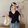 Camiseta Irregular de Cuello en V con Abertura y Manga Corta para Mujer 2025 Verano Nuevo Estilo Plisada Estudiantil Top Corto Camiseta Interior