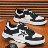 Sapatos Masculinos 2026 Primavera Estudante Esportivo Casual Tênis Solado Macio Sapatos de Trabalho Versátil Padrão Estrela Tendência Exclusivamente para Vendas Transfronteiriças