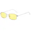 Gafas de sol cuadradas de montura pequeña de nueva personalidad transfronterizas moda retro para hombres y mujeres tendencia