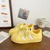 Zapatillas Blancas de Suela Gruesa Color Crema para Mujer con Puntera de Concha, Novedad Primavera 2026, Estilo Niche Versátil, Puntera Redonda, Deportivas Casuales