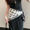 Lenço Triangular de Bolinhas Estilo Coreano, Cinto Camadas de Nicho High-End para Mulheres, Combinado com Saias, Jeans e Cintos para um Look Moderno