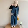Conjunto Feminino Outono 2026 Novo Estiloso Colete Jeans Infantil Conjunto de Três Peças Moda Bebê Primavera e Outono