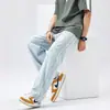 Maple House Moda Masculina / Primavera 2026 High Street Lavagem Americana Jeans Reto de Perna Larga Azul Claro