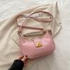 Bolsa de Axila Nova Primavera 2025 para Mulheres, Bolsa de Ombro Único Simples e Versátil, Design de Nicho Moderno com Fecho, Bolsa Feminina Meia-Lua