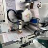 Tipo de modelo máquina etiquetadora de alta precisión piezas de plástico de hardware máquina etiquetadora plana acrílica máquina etiquetadora de componentes electrónicos