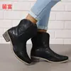 Nuevos zapatos de mujer de otoño e invierno 2026 en stock, botas de cuero para mujer bordadas de punta y talla grande para Wish, Amazon y tiendas independientes