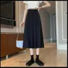 Falda Negra para Mujer Primavera y Verano 2023 Nuevo Estilo Coreano Cintura Alta Ajustada Falda Plisada Línea A Elegante Versátil de Longitud Media