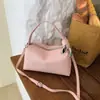 Shuai Mijia 2026 Verão Nova Bolsa Boston Pillow Bolsa de Mão de Nicho Bolsa de Ombro Transversal Casual para o Dia a Dia