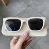 Gafas de sol cuadradas pequeñas Qianai de nuevo estilo para mujer, gafas de sol pequeñas con degradado de camote y puesta de sol, gafas lisas para fotos callejeras de celebridades de Internet