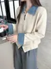 Jaqueta Tricotada de Lã de Ovelha Nova de Outono e Inverno, Estilo Casual, com Gola Jeans e Zíper Duplo, Cardigã Feminino Versátil e na Moda