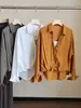 Otoño 2026 Nuevo Estilo Casual Simple Holgado Camisa Bordada de Mujer Francesa con Volantes y Cuello en V A14096