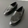 2026 Nuevos Mocasines Retro de Moda Versátiles Nicho Perezosos Talla Grande Zapatos Individuales para Mujer Comercio Exterior al por Mayor