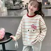 Camiseta de algodón puro a rayas de manga larga para niña 2026 nuevo estilo primavera y otoño ins casual versátil top capa base para niños moderna