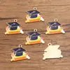 Variedad de Accesorios de Joyería Personalizados Transfronterizos Europeos y Americanos de Aleación, Dijes para Temporada de Graduación, Sombrero de Doctor, Flor y Papel de Examen