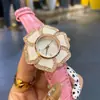 Wechat Business Dropshipping Comercio Exterior Transfronterizo Reloj de Cuarzo con Forma de Flor Pequeña y Incrustaciones de Diamante Correa de Cuero Genuino para Mujer Reloj de Tarjeta Daishi