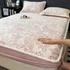 Falda de Cama Gruesa de Felpa de Leche Tallada para Invierno, Pieza Única, Manta de Coral Fleece con Forro de Terciopelo, Protector de Colchón de Felpa, Juego de Tres Piezas