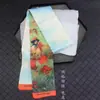Bufanda de Seda con Cinta Pintura al Óleo de Van Gogh de Primavera y Otoño Bufanda Sencilla de Calle Europea y Americana Versátil Corbata Pequeña Bufanda de Seda