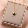 Colar Pingente Delicado Criativo e Único em Forma de Pássaro, Novo Doce e Elegante Moda Versátil Pingente Colar Presente Comemorativo