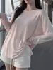Camiseta de manga larga color rosa dulce estilo coreano, tipo cubierta, para mujer, estilo holgado y casual, adecuada para el verano, top ligero para habitaciones con aire acondicionado